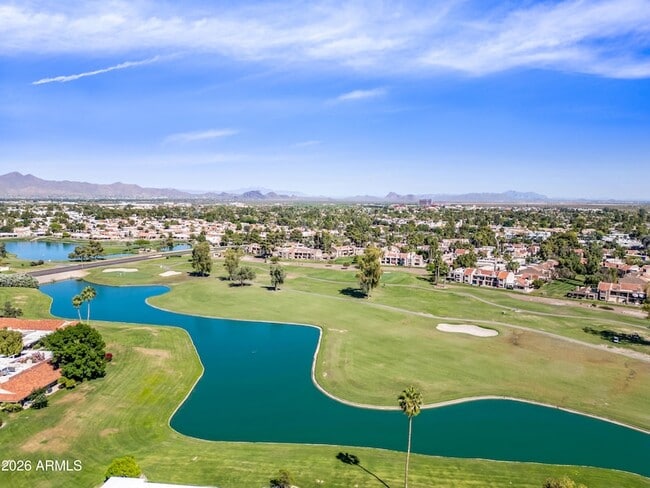 Building Photo - 7340 N Vía Camello Del Norte