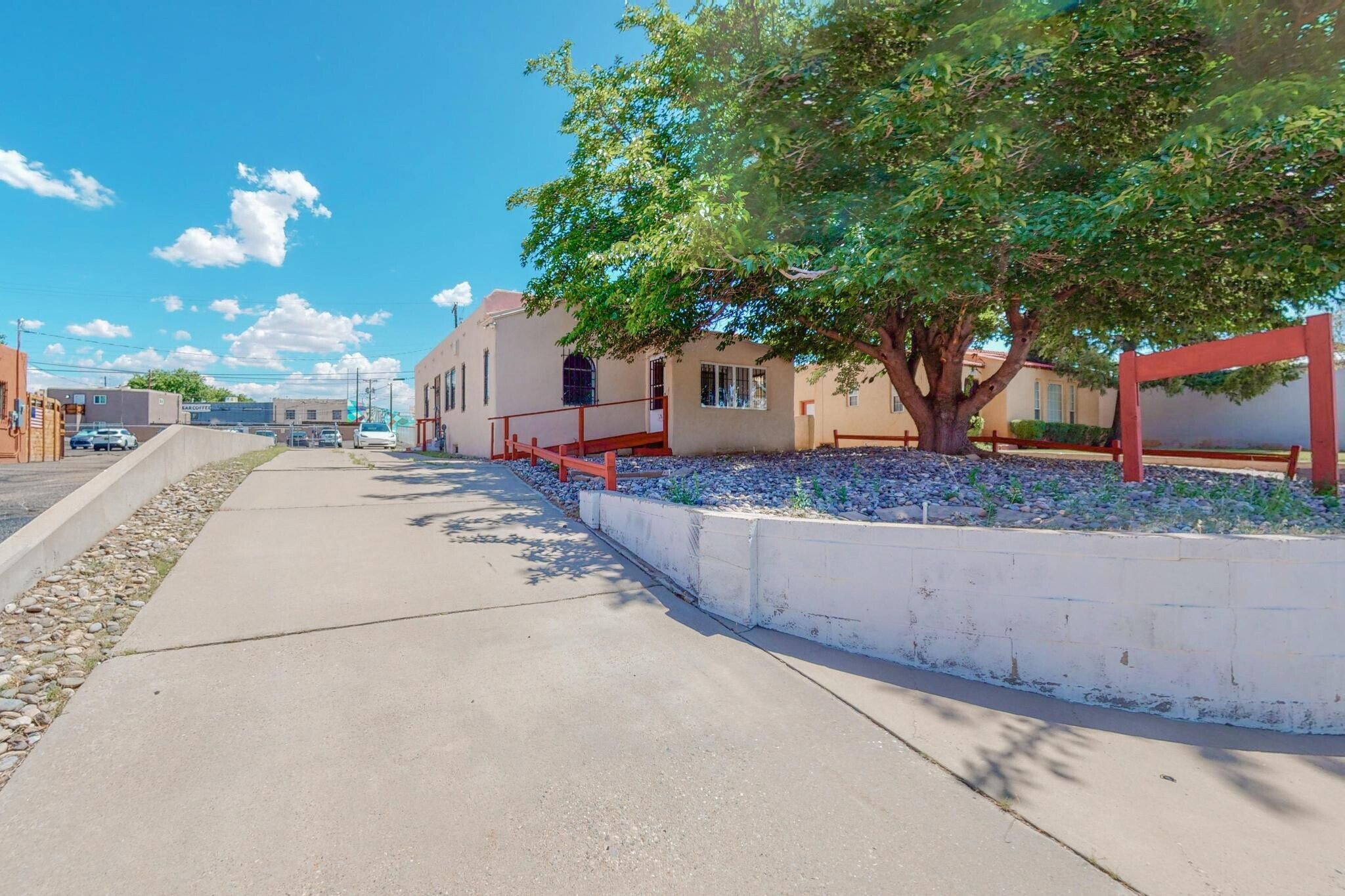 Building Photo - 3106 Monte Vista Blvd NE