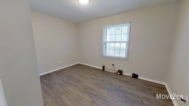 Building Photo - 4201 Carlyle Dr