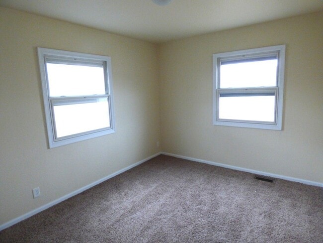 Building Photo - 1311 Edenton Dr