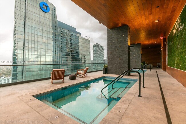 Building Photo - 1451 Brickell Ave