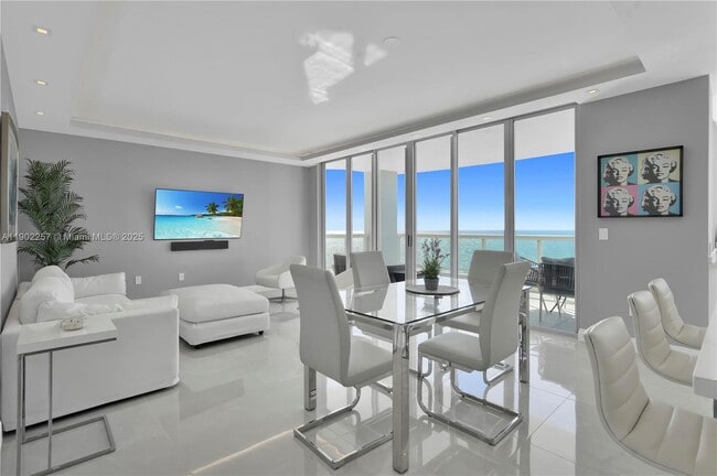 Building Photo - 4201 Collins Ave