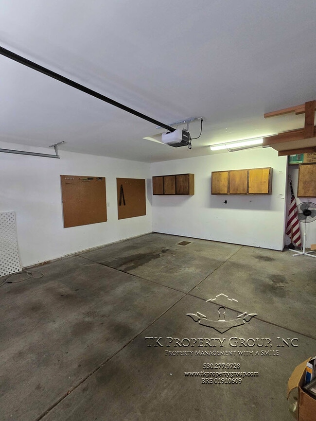 Building Photo - 127 Windsor Ln