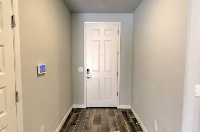 Building Photo - Santa Cruz Meadows