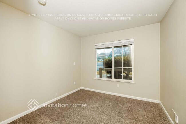 Building Photo - 5000 Mesa Ridge Dr