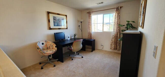 Building Photo - 1687 E Balsam Mist Ave