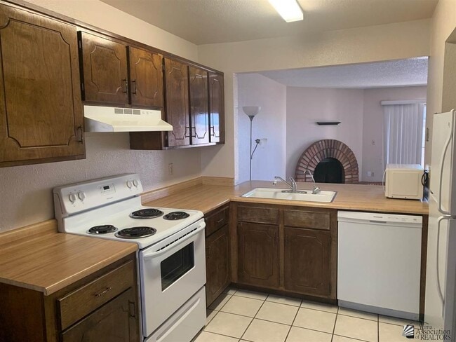 Building Photo - 953 W Cortez Ln