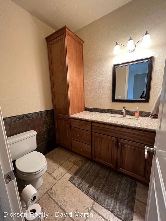 Building Photo - 4 br, 2.5 bath House - 7740 Harvest Hill Ln