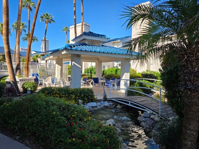 Building Photo - Live ON THE COLORADO RIVER – Fully Furnished 1 Bed/1 Bath Condo in the Gated Community of Roadhav...