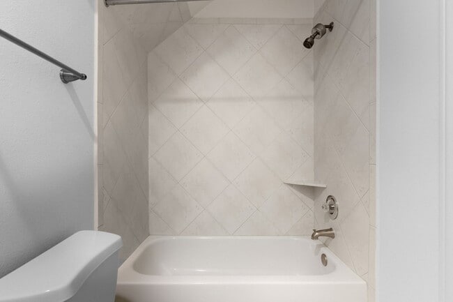 Building Photo - 1303 Sherwood Point Ln