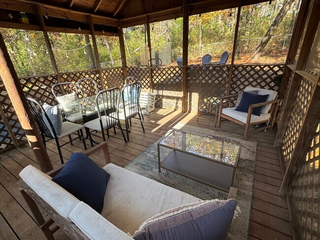 Building Photo - 409 Crosscreek Cir