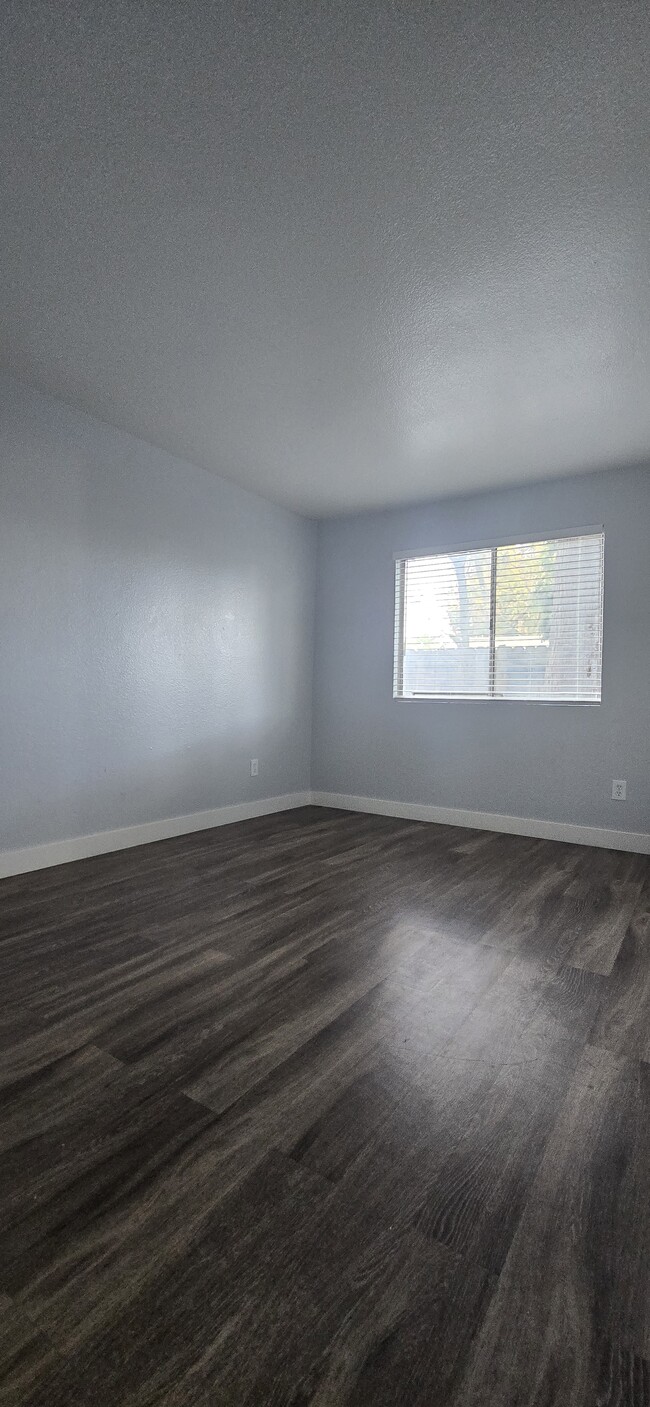 Building Photo - Glencole Apartments