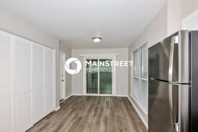 Building Photo - 4 Bedroom Pet-Friendly Home in Florissant,...