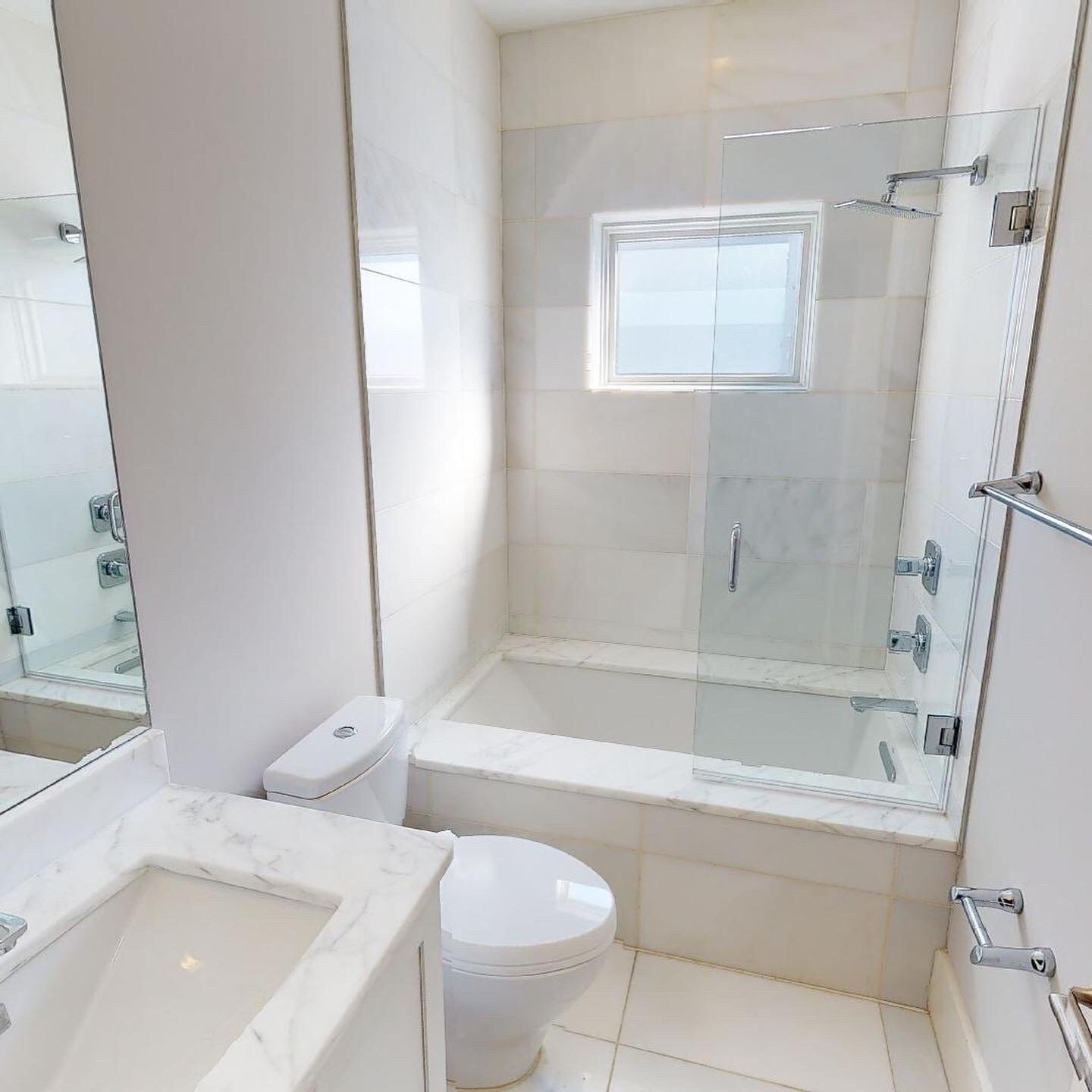 Building Photo - 1159 Oates St NE