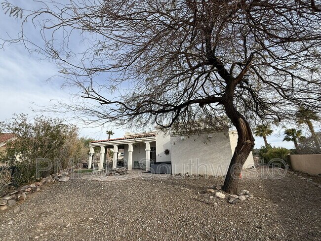 Building Photo - 3443 Sunbonnet Dr