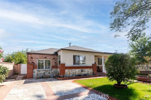 Building Photo - 8108 Lemona Ave