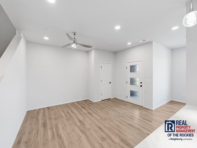 Building Photo - Stunning 3 Bed 2.5 Bath Townhome in Timnath, CO!