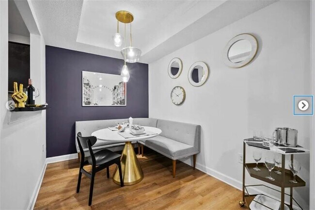 Building Photo - 350 Perimeter N Ctr