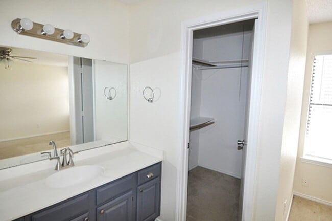Building Photo - VIEW NOW/COMING SOON - Beautiful 3-2-2 in Saginaw with Quartz Counters & Large Backyard-Eagle MT-...