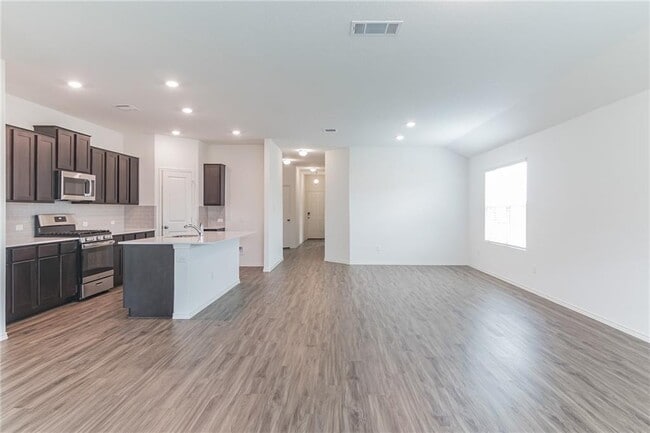 Building Photo - 21312 Quick Fox Dr