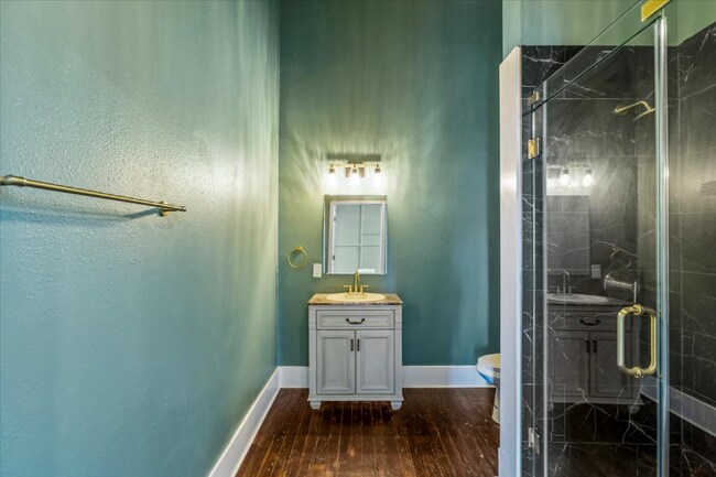 Building Photo - 2111 Postoffice St