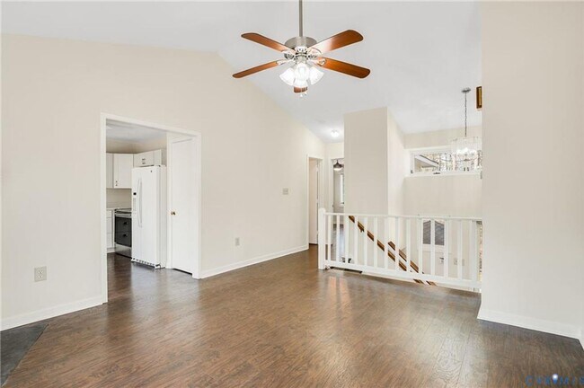 Building Photo - Convenient Midlothian Lucks Lane area on the water!