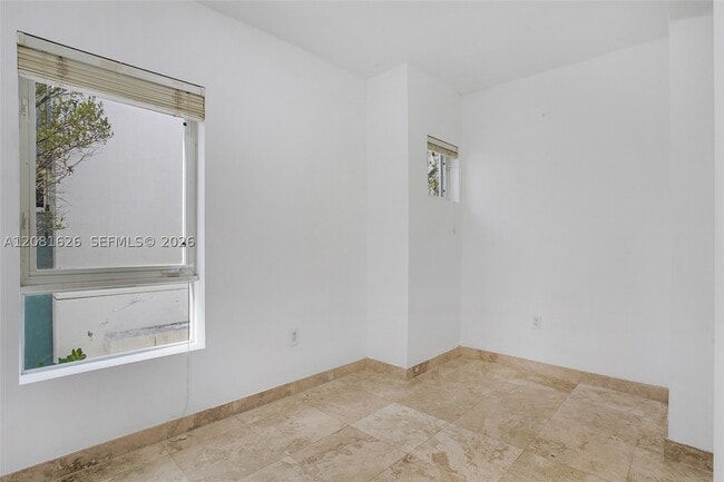 Building Photo - 206 Washington 12