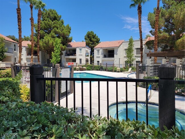 Building Photo - 4730 Nara Vista Way
