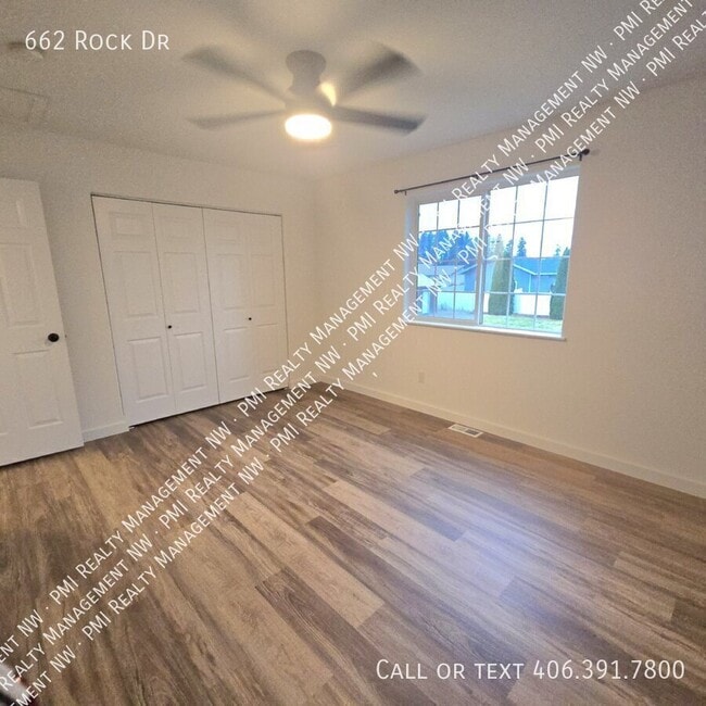 Building Photo - 662 Rock Dr