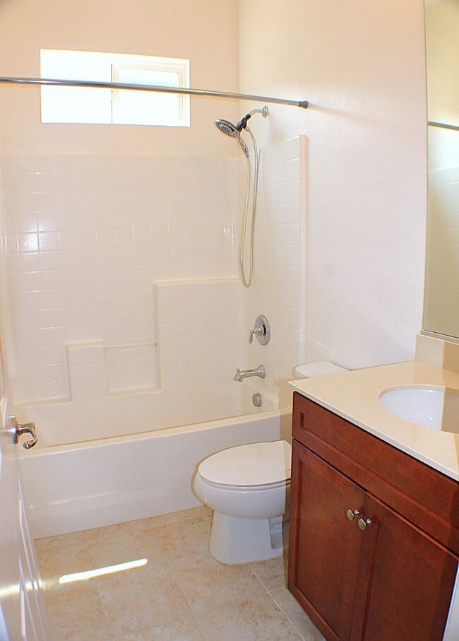 Building Photo - Welcome to Resort-Style Living at Four Sea...