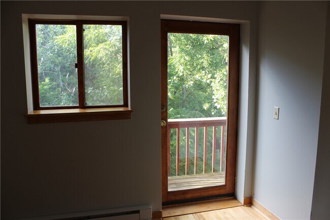 Building Photo - 480 Lansingville Rd