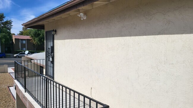 Building Photo - 3240 N Michael Way