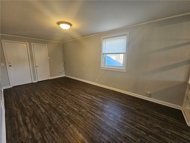 Building Photo - 4069 Ridge Rd