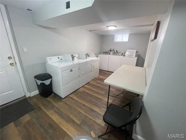 Building Photo - 255 Chambers Rd