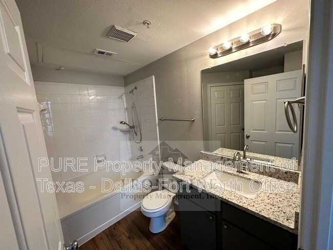 Building Photo - 1655 Ascension Bluff Dr