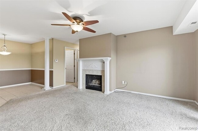 Building Photo - 15090 Northpointe Dr