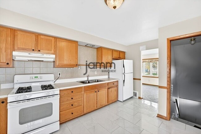 Building Photo - 16261 Remora Blvd