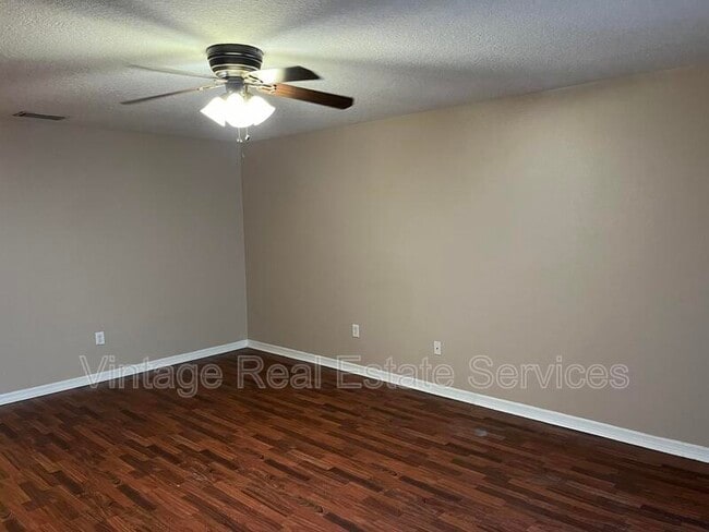 Building Photo - 10964 Keys Gate Dr