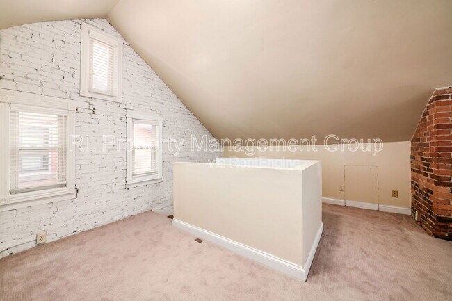Building Photo - 322 Wilber Ave