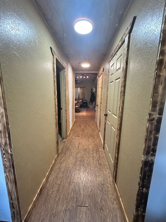 Building Photo - 505 Camas Creek Loop