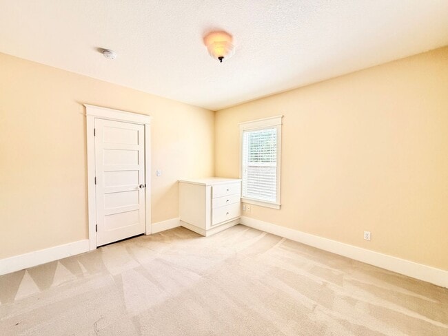 Building Photo - 2 Weeks Free! Charming Craftsman with Solar Savings, Hardwood Floors, and Private Backyard - Move...