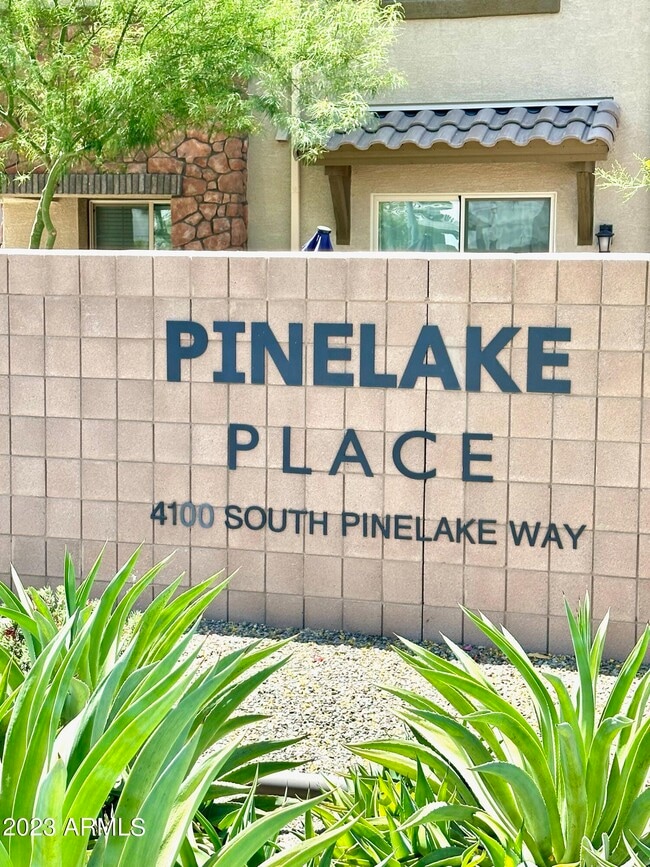 Building Photo - 4100 S Pinelake Way