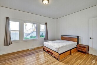 Building Photo - Private Bedroom Near UC Berkeley Campus