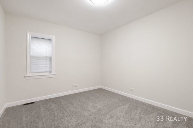 Building Photo - 2 bed, renovated Pilsen apartments - ASAP ...