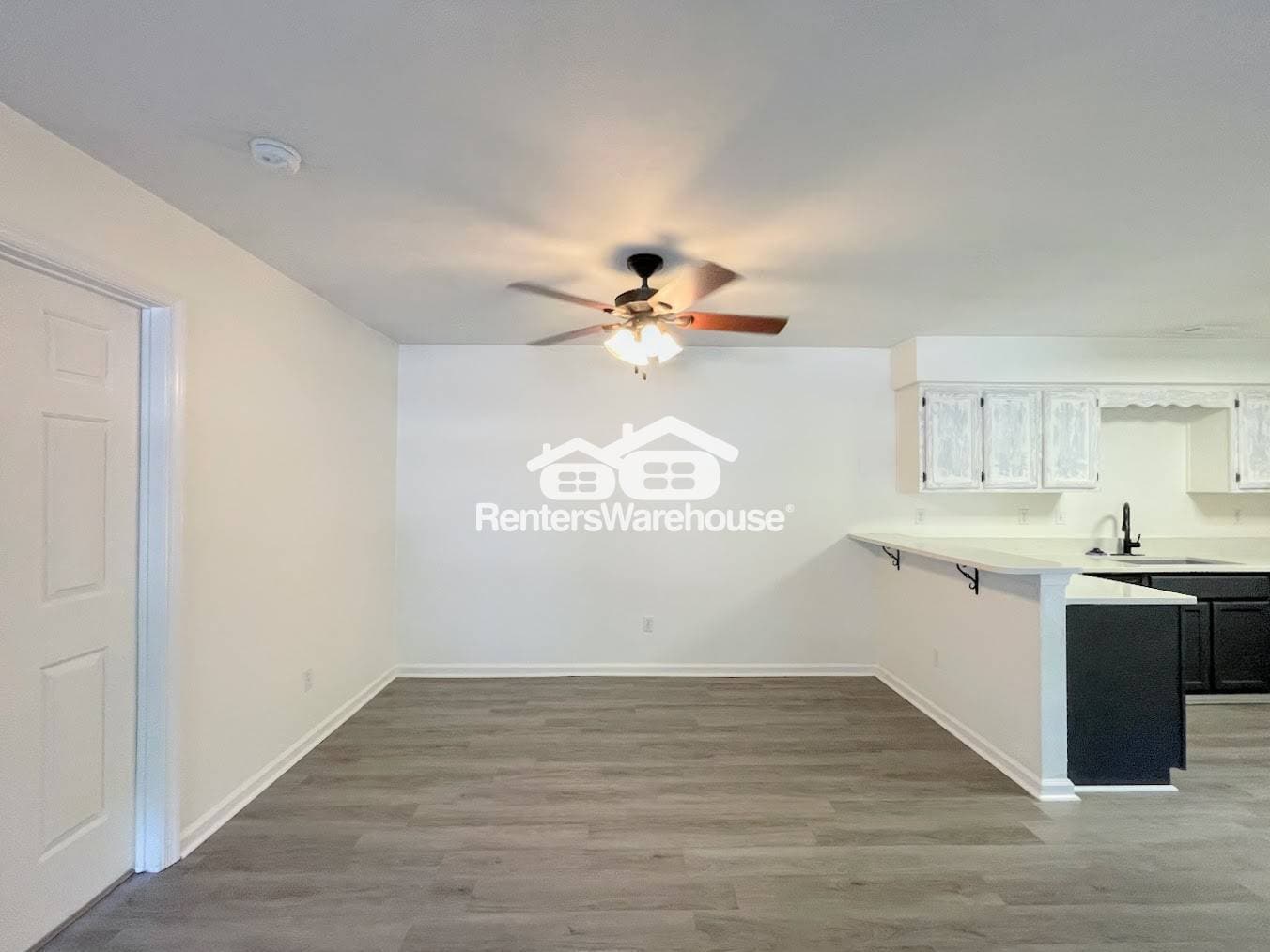 Building Photo - 2801 Leeds Ct