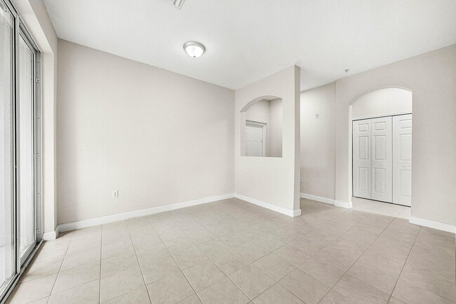 Building Photo - 1008 Shoma Dr