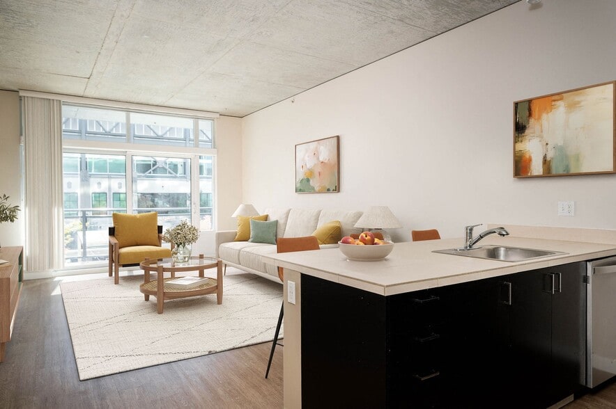 Building Photo - The Louisa Apartments