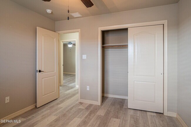 Building Photo - 14501 Meadow Lawn