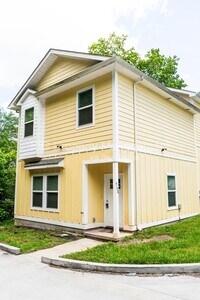 Building Photo - 4108 Mountain Trek Way