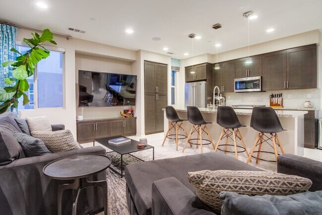 Primary Photo - Stunning 4-bed, 3-bath townhome with bonus...